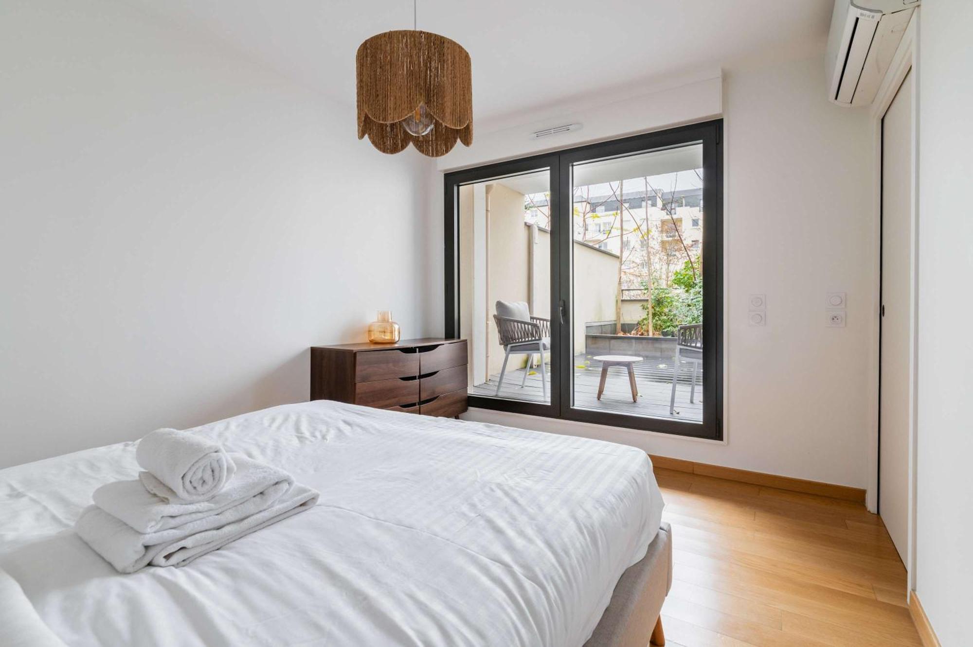 Appartement Lumineux Avec Terrasse Courbevoie - 4P - Flat-Guest Zewnętrze zdjęcie